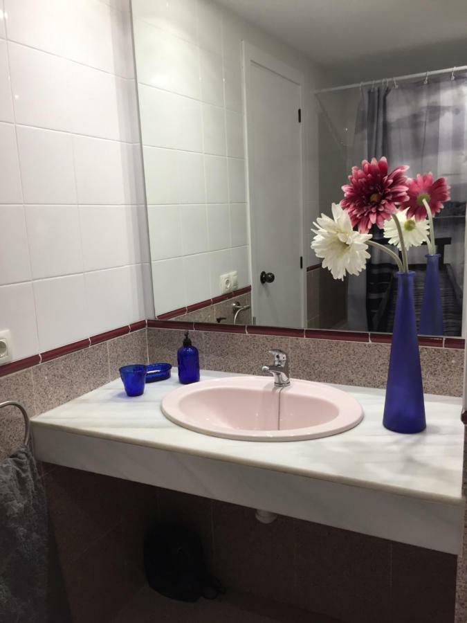Bonito Y Acogedor Apartamento Con Fibra Салоу Екстер'єр фото